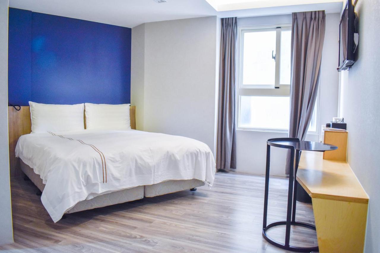 Talmud Business Hotel - Zhongshan Taichung Exterior foto
